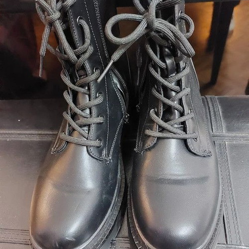 Plato black ankle boots size 40 like new, synthetic leather