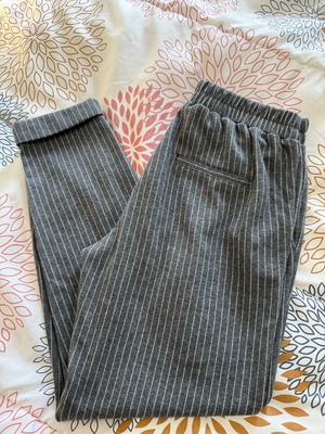 Striped pants like new, size S, white and gray