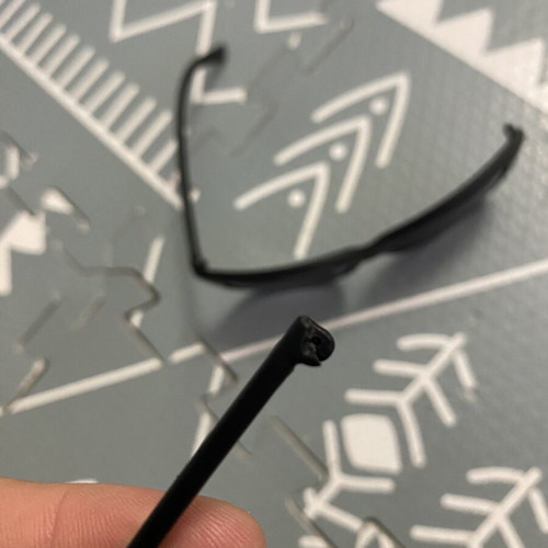 Gucci sunglasses used, black, broken arm