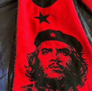 Κασκόλ με τον Che Guevara