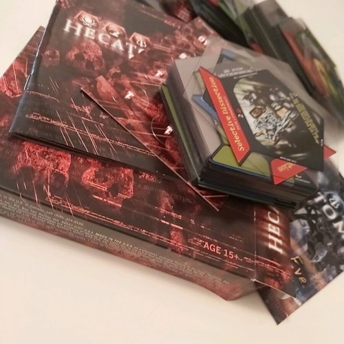 Hecatomb TCG horror game like new, 200-card collection