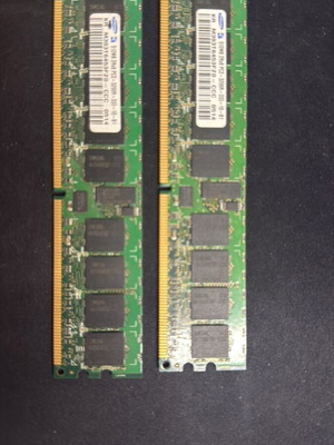 Samsung DDR400 PC-3200 RAM 2x512MB used, 1GB total