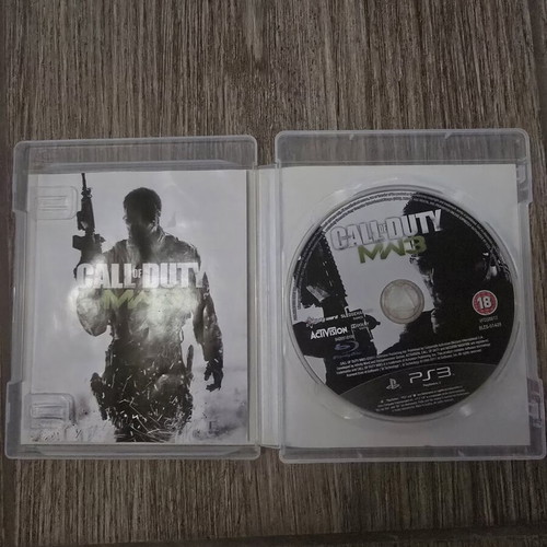 Call of Duty 4 Modern Warfare Trilogy PS3 game, like new