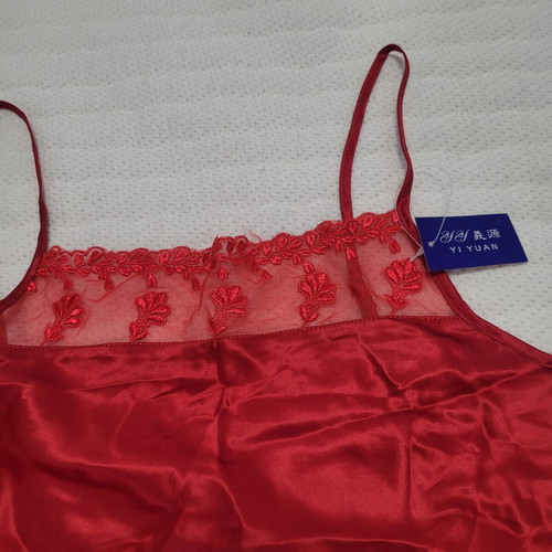 Silk red top new, size small