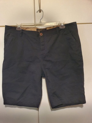 Bermuda shorts black, like new, size W32