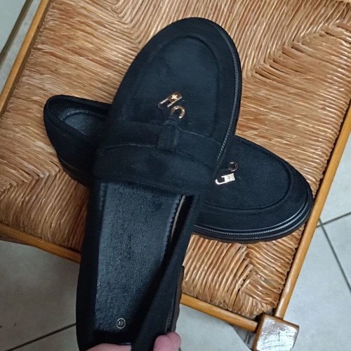 Women's loafers black like new, size 41