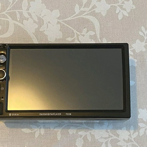 MP5 Player 7 Inch 2 DIN Touchscreen Multimedia with Camera like new