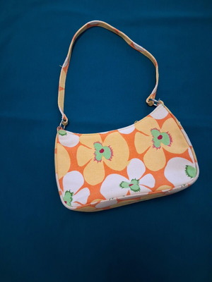 Vintage floral fabric handbag shoulder 21cm x 13cm like new