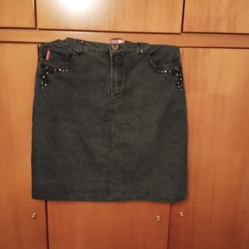 Denim skirt black-gray with embroidered details like new, size L