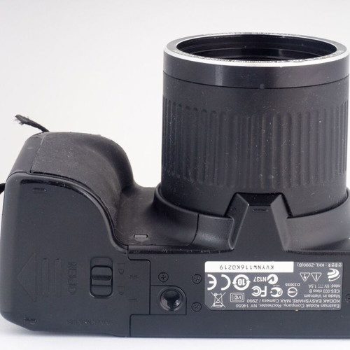 Kodak EasyShare Z990 30x Zoom RAW 12MP Bridge Camera used