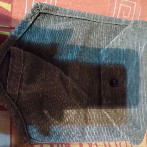 Gun holster used for hanging, 24 cm x 18.5 cm