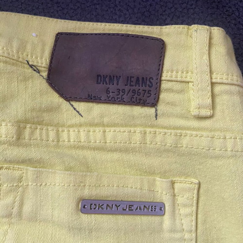 DKNY slim yellow jeans like new