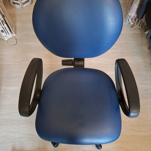 Office chair like new
