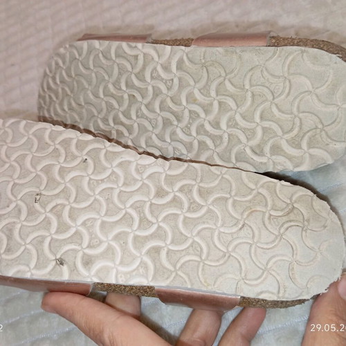 Birkenstock sandals size 33 used, pink
