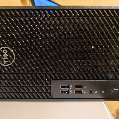 Dell computer like new, light used