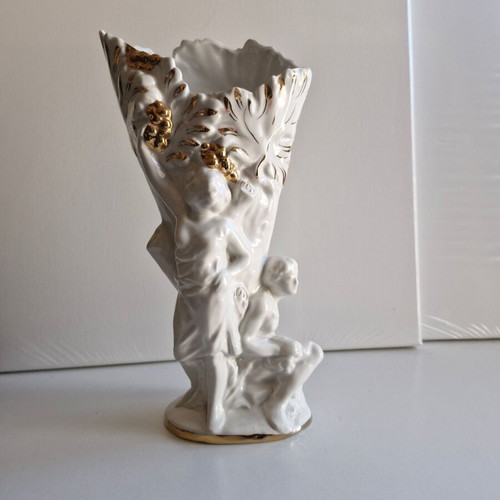 Porcelain vase Made in Italy like new