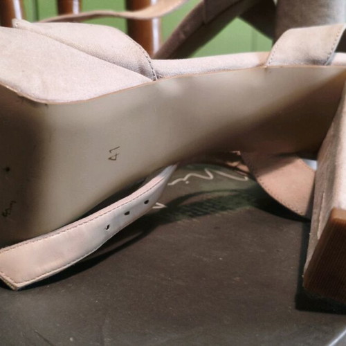 Fashion Icon 12cm platform sandals size 41 beige like new