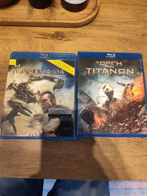 Clash of the Titans and Wrath of the Titans Blu-Ray used, 2 movies