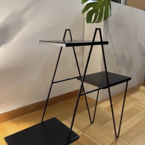 Minimal side table La Redoute used, black metal frame