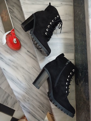Black ankle boots with zipper and laces, size 40, 8 cm heel