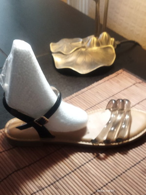 Comfortable sandals size 40 like new, black