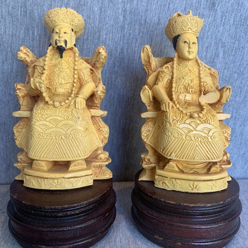 Asian emperor and empress figurines used, polyresin on wooden bases