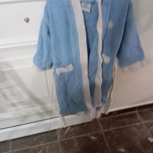 Children's bathrobe like new, blue and white, ages 4-6, Sunshine