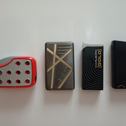 Marlboro vintage lighters set of 4
