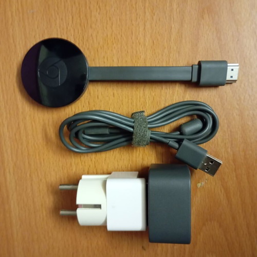 Google Chromecast used, good working condition
