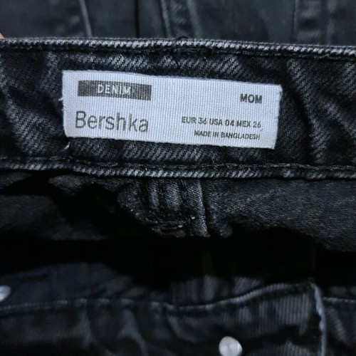 Bershka mom jeans black like new size S