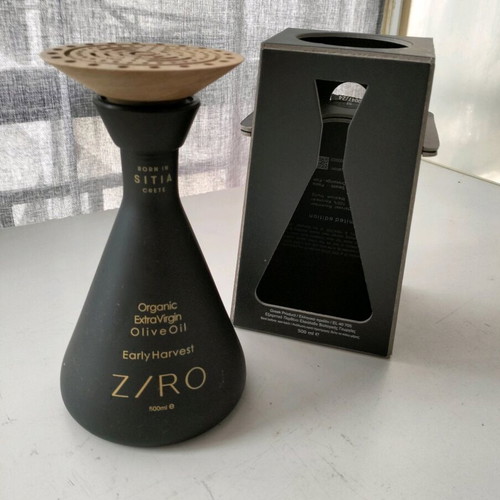 Ziro collectible bottle like new with box
