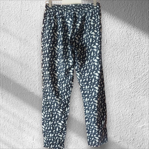 Summer pants with print and elastic waist like new, sizes S-M