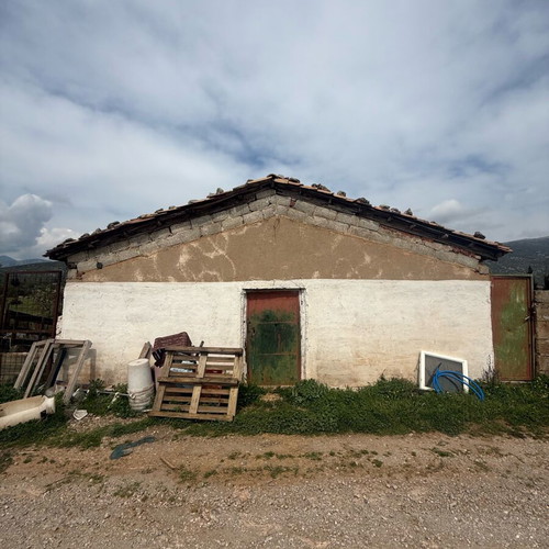 Αγροτεμάχιο οικοδομήσιμο στη Δεσφίνα Φωκίδας, περίπου 1.6 στρέμματα