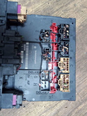 Fuse Box BSI BSM for VW Caddy used 3C8937049D