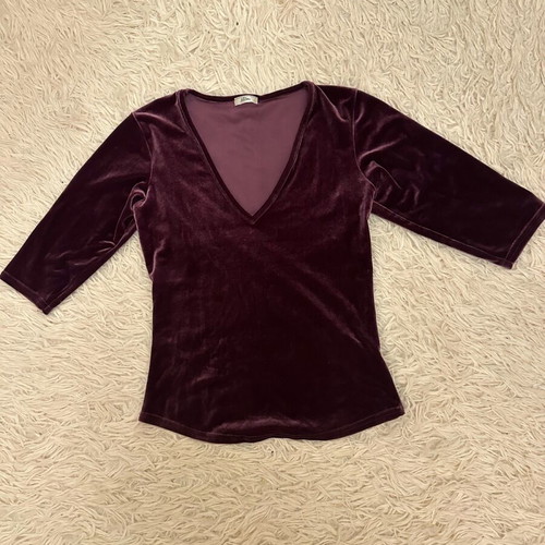 Elastic velvet blouse purple with three-quarter sleeves like new, size M