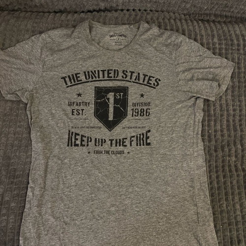 Smog Company gray t-shirt Small like new