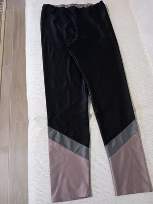 Caramela leggings black, new, size M