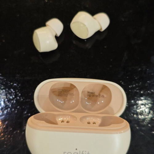 Realfit F3 In-ear Bluetooth Handsfree earbuds beige new