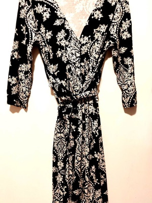Stretch black and white dress new, size 18 with ethnic patterns