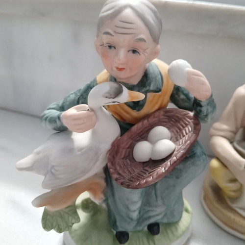 Vintage decorative figurines set of 2, 1960-1970