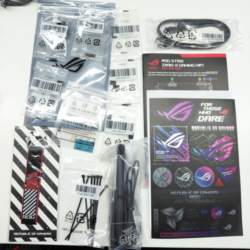 Asus ROG Strix Z890-E Gaming WiFi motherboard DDR5 new