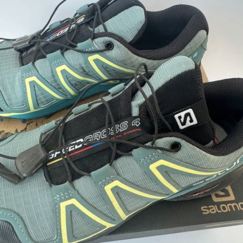 Salomon Speedcross 4W hiking shoe like new, waterproof, size 38