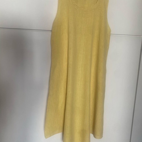 Linen dress used with pockets, yellow, size 3