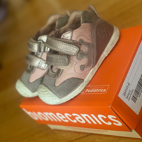 Biomechanics baby shoes like new, anatomical leather