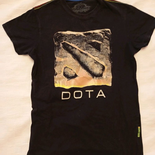 DOTA Boys' T-shirt medium size black used