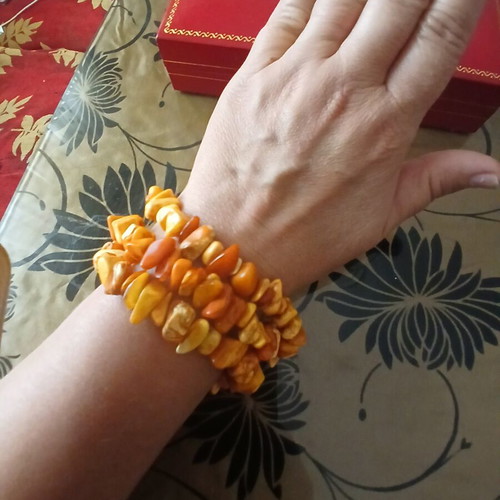Necklace of genuine amber in cream honey color, 65 cm, 46 grams