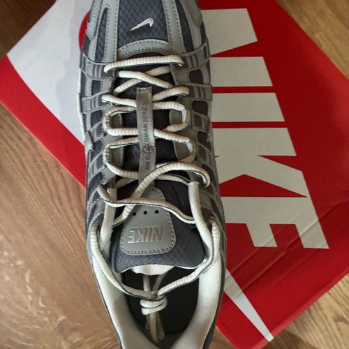 Nike 600 sneakers new original, gray, size 45.5