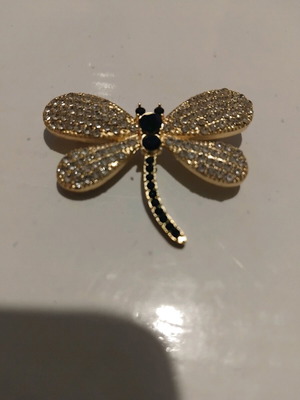 Butterfly pin with rhinestones new, gold 5.5cm