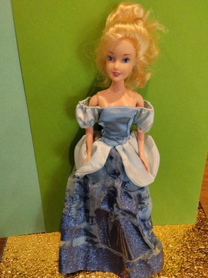 Disney Princess Snow White with blue dress like new