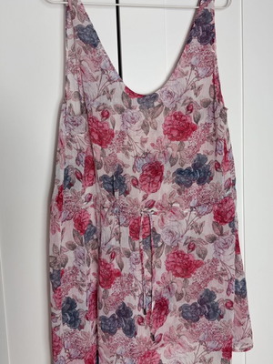 H&M floral beach dress women's size 40 used, pink multicolor
